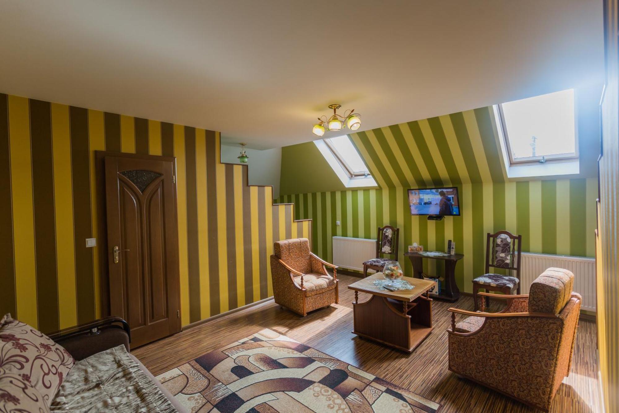 Villa Fenix แบรฮอฟ ภายนอก รูปภาพ