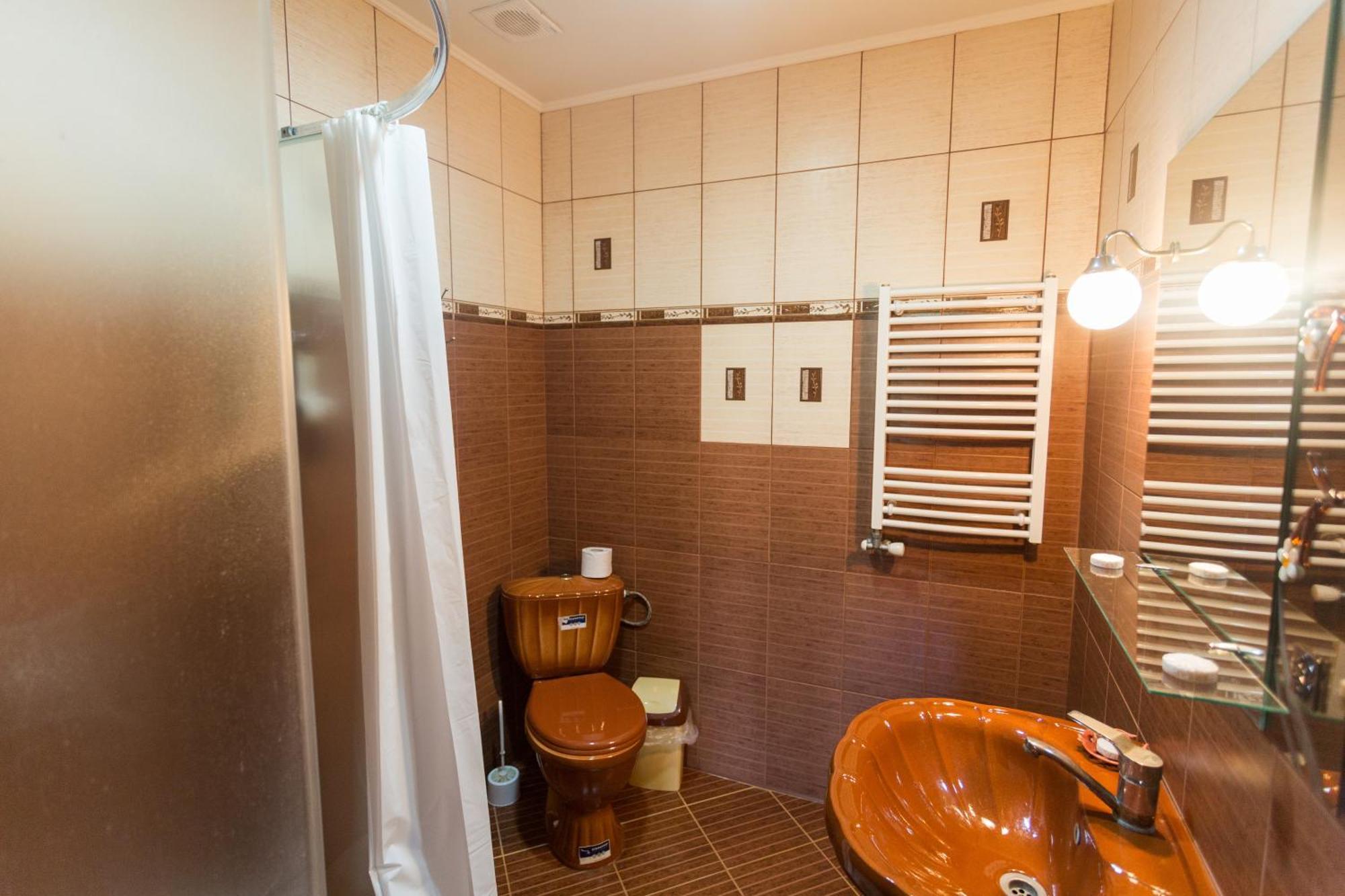 Villa Fenix แบรฮอฟ ภายนอก รูปภาพ